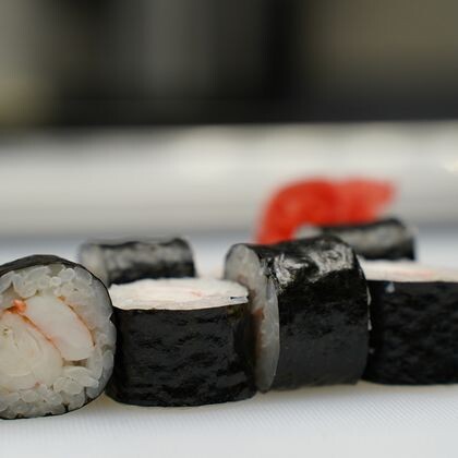 Ролл "Эби маки"