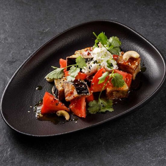 Салат с хрустящим баклажаном