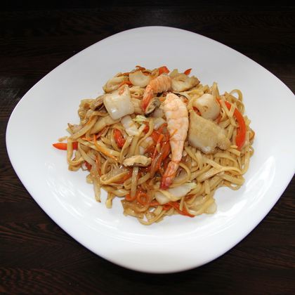 Лапша с морепродуктами