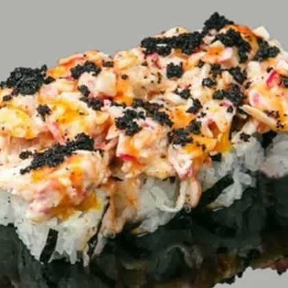 Ролл с манго и крабовым муссом  (8 шт)