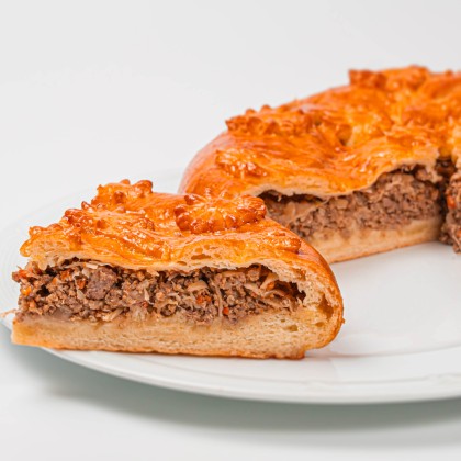 Пирог с мясом и капустой