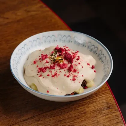 Сметанник с пряным ананасом