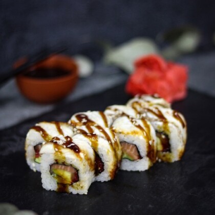 Ролл «Сяке унаги»