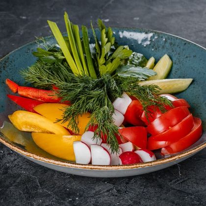 Ассорти свежих овощей