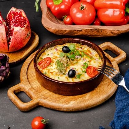 Треска запеченая в кеце с картофельным пюре под сырной корочкой