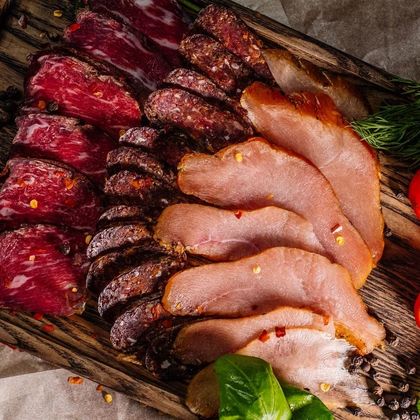 Ассорти сыровяленого мяса собственного производства