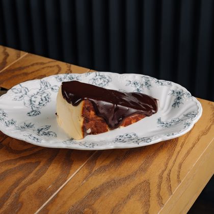 Баскский чизкейк с шоколадным кремом