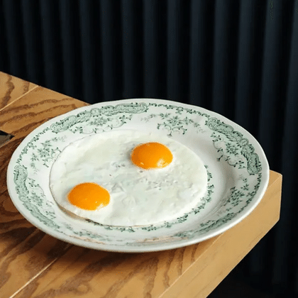 Глазунья из двух яиц