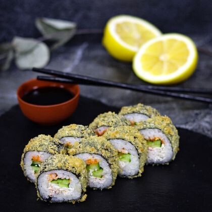 Ролл «Хот» с крабом