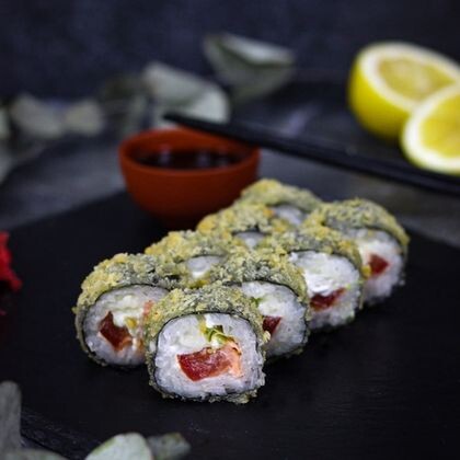 Ролл «Хот» с лососем