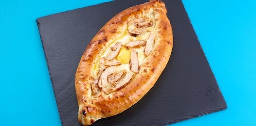 Хачапури по-Аджарски с курицей