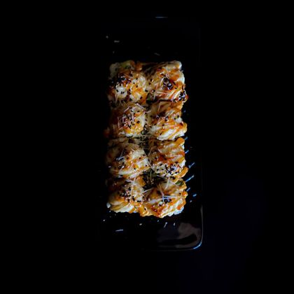 Японская пицца «Лосось»