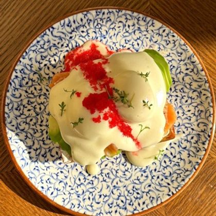 Чиабатта с лососем и авокадо