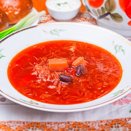 Борщ с пампушками