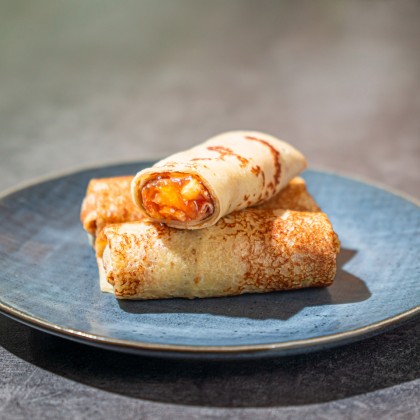 Блины, фаршированные запеченным яблоком