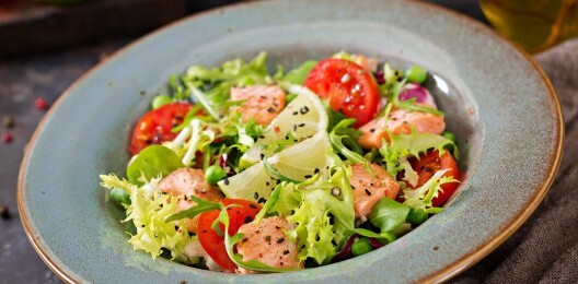 081 Салат  с лососем