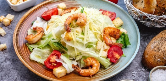 082 Салат "Цезарь" с креветкой