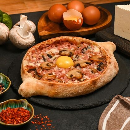 Хачапури по-аджарски ветчина/грибы/сыр