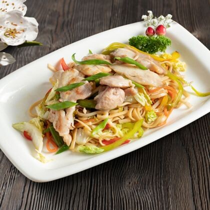 Яки удон курица