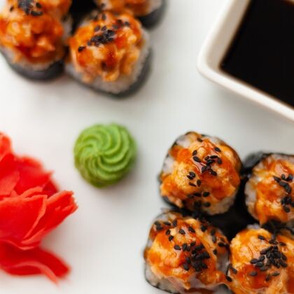 Ролл «Острый лосось»