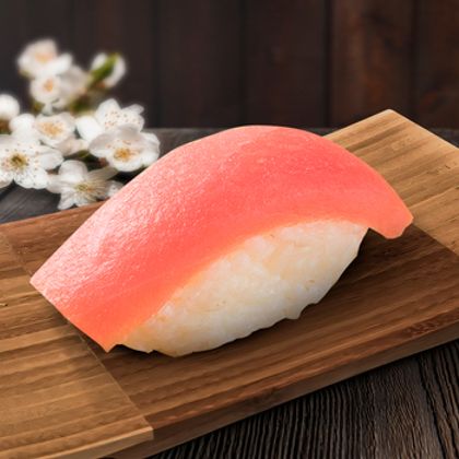 Суши с тунцом