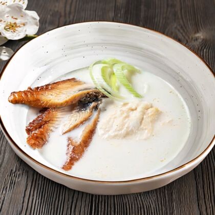 Суп сливочный с угрем