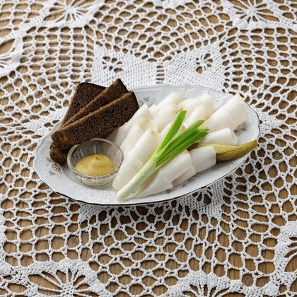 Сало домашнее, с гренками и горчицей