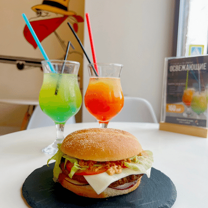 Бургер "Беконовый раут"