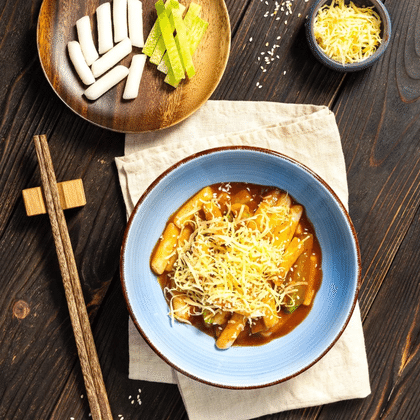 Токпокки с сыром/Tteokbokki with cheese