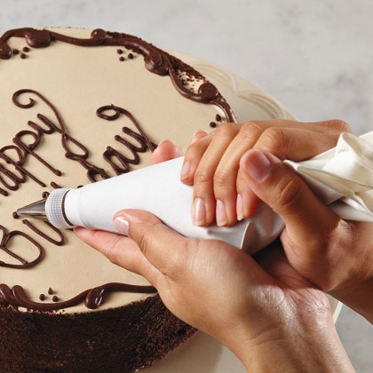 Добавить надпись на торт