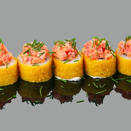 Темпура ролл "Тартар тунец спайси" (8 шт)