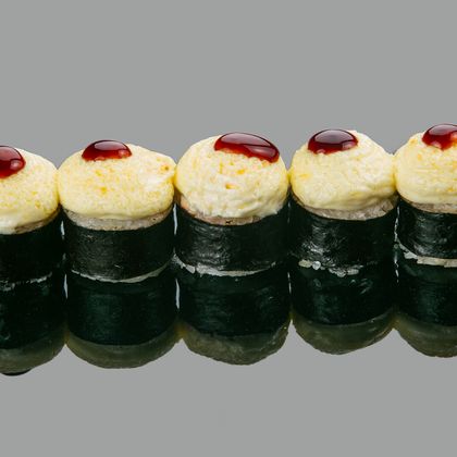 Ролл запеченный с копченной курочкой