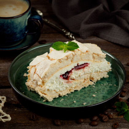 Меренговый рулет