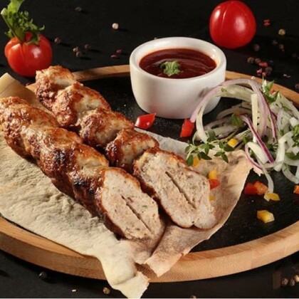 Люля- кебаб курица в лаваше