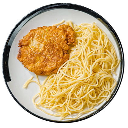 Отбивная из курицы подается с гарниром на выбор