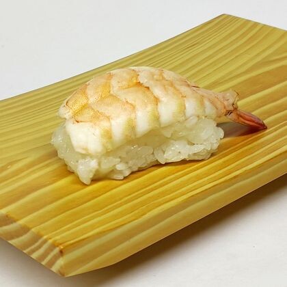 Суши с креветкой