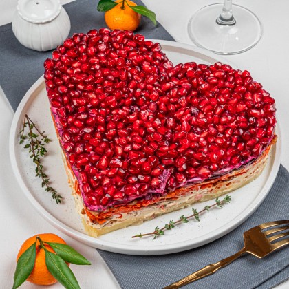 Салат «Гранатовый браслет»