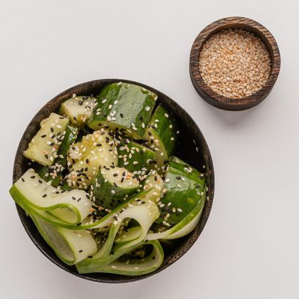 Салат из битых огурцов