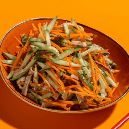 Салат с языком и огурцом, полпорции