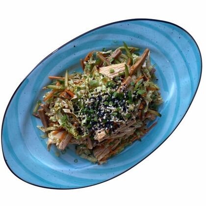 Салат со спаржей вок