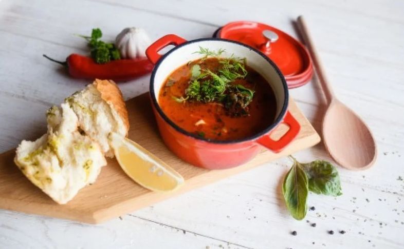 Солянка сборная мясная