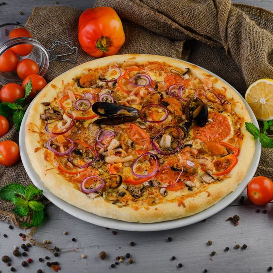 Пицца с морепродуктами