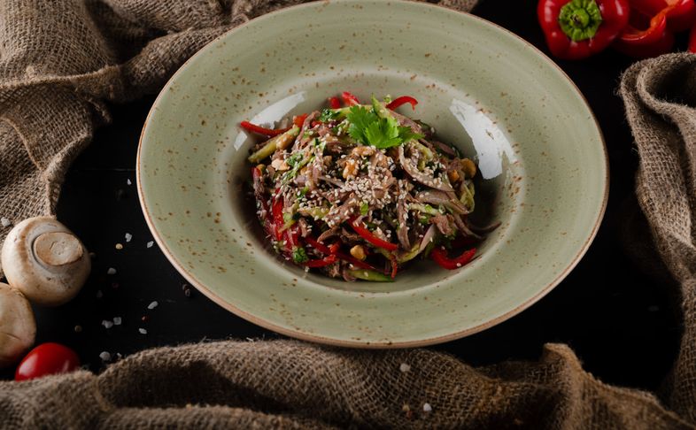 Салат с языком