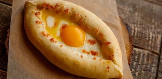 Хачапури по-аджарски