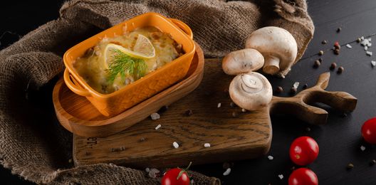 Жульен с дарами моря