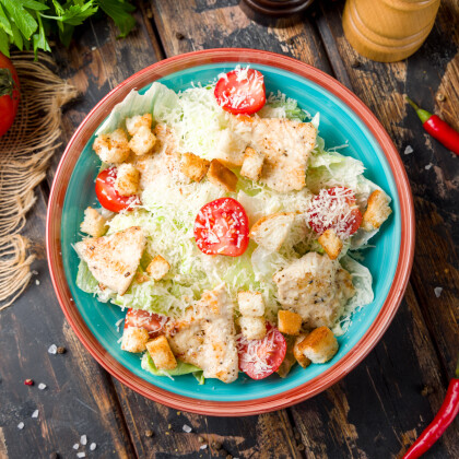 Цезарь с курицей