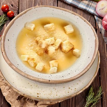 Французский сырный суп с крутонами