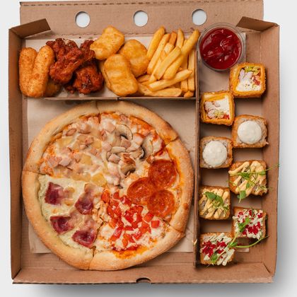 Три Товарища