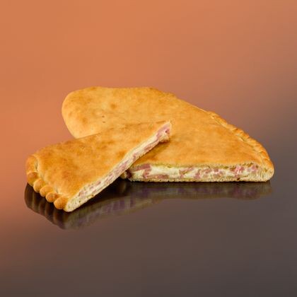 Кальцоне "Колбаса-Сыр"