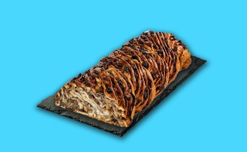 Коса яблочная с грецким орехом